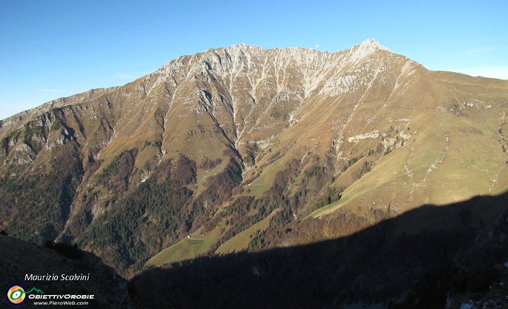 02 Il Monte Menna ed il Pizzo....JPG